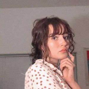 Meet your Posher, Lydia